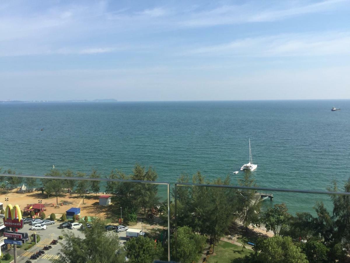 Dwharf Port Dickson Lägenhet Exteriör bild